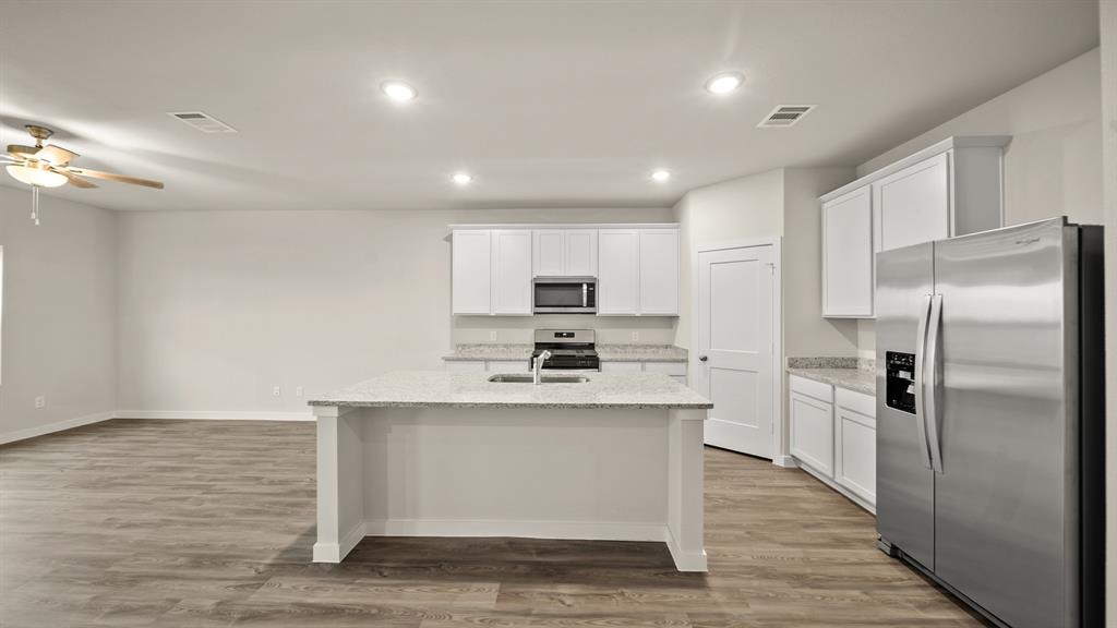 17338 White Peace Drive, Waller, Texas image 3