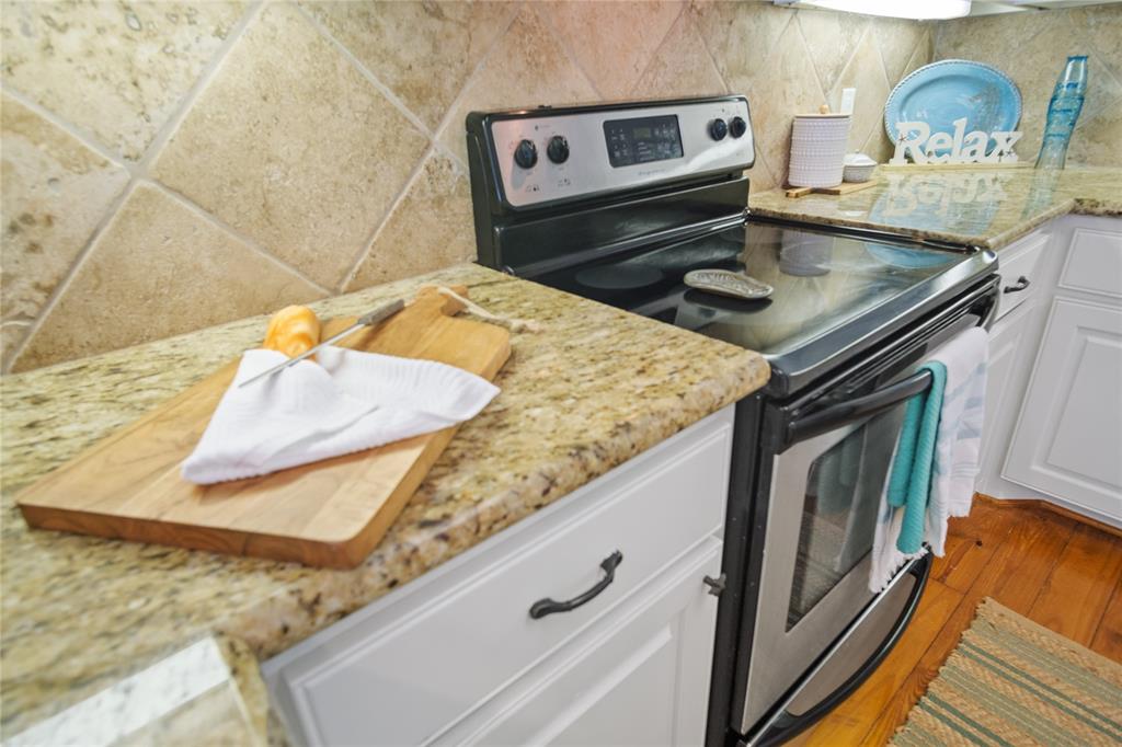 901 Helen Boulevard, Crystal Beach, Texas image 19