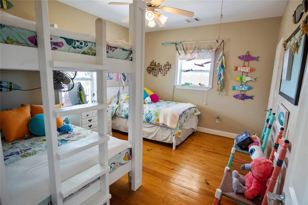 901 Helen Boulevard, Crystal Beach, Texas image 32