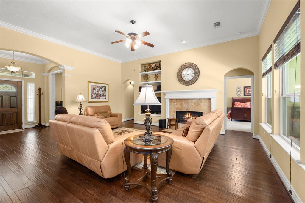 34102 Century Oaks Court, Magnolia, Texas image 6