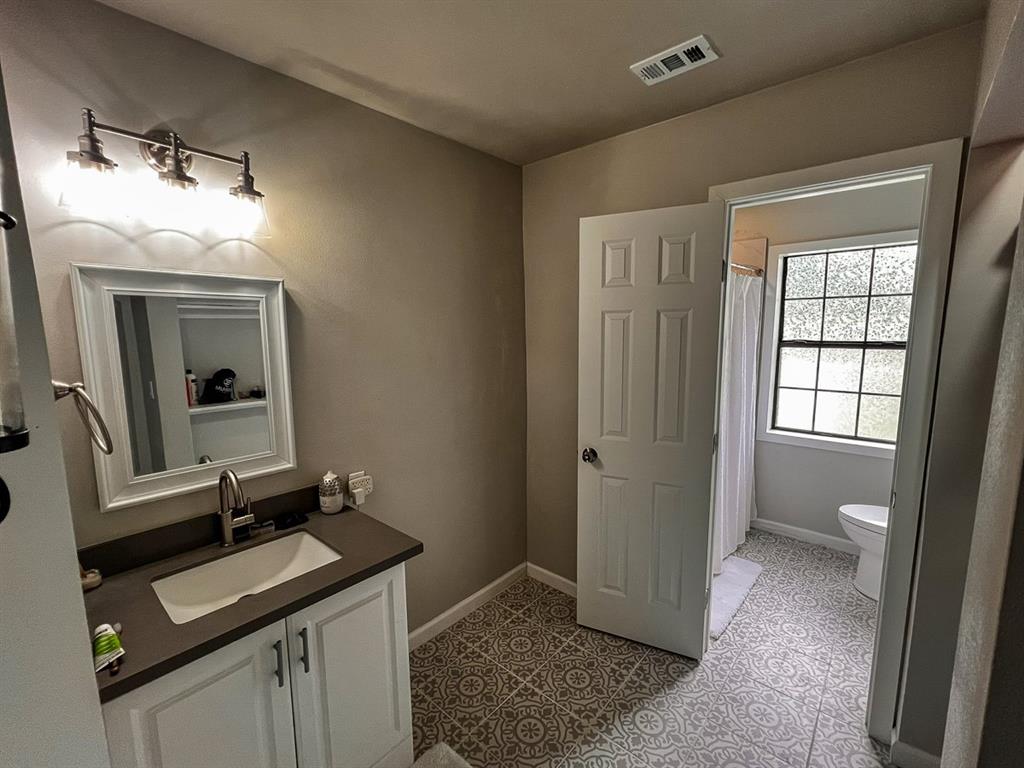 25 Ridge Top Drive, Huntsville, Texas image 8