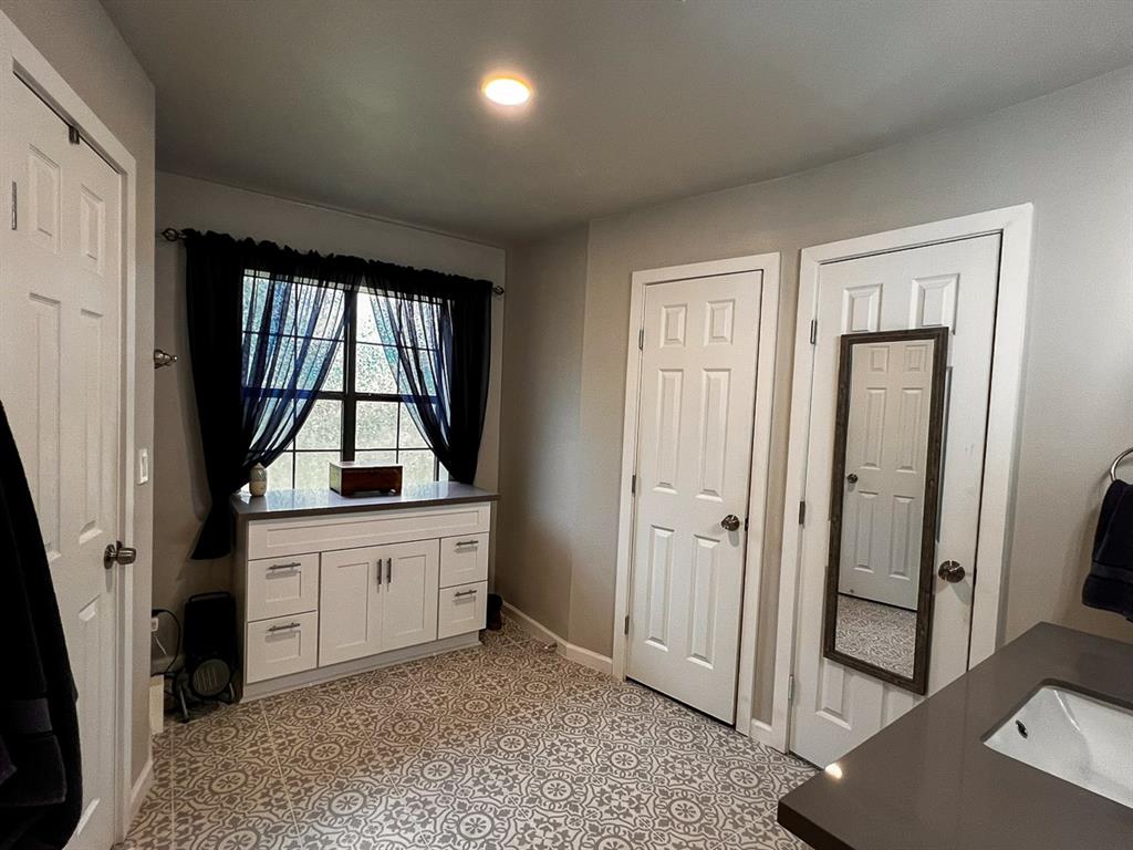 25 Ridge Top Drive, Huntsville, Texas image 13