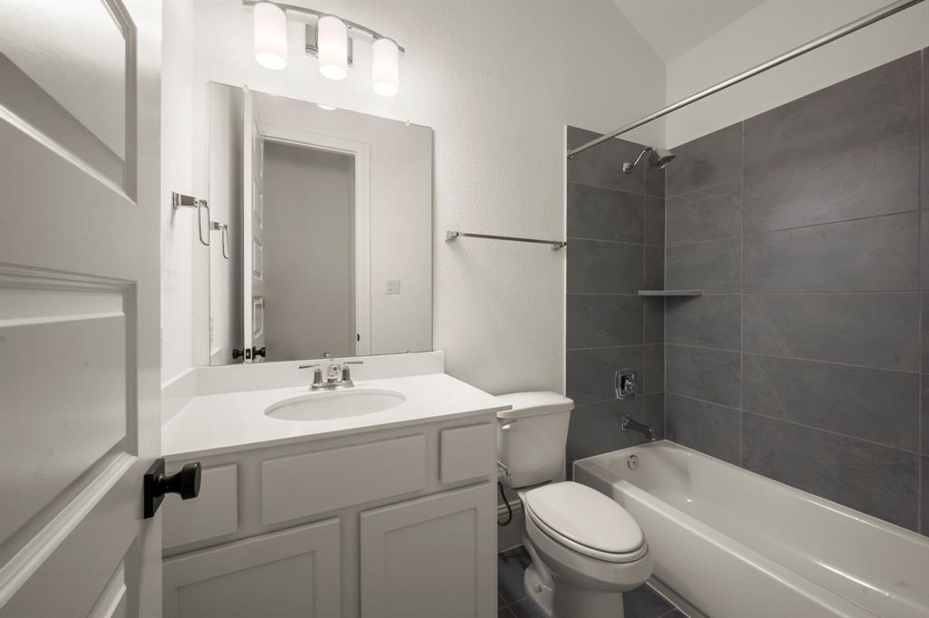 1222 Tallow Park Lane, Pinehurst, Texas image 23