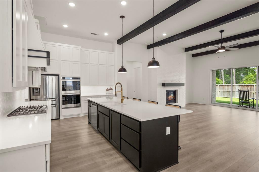 1222 Tallow Park Lane, Pinehurst, Texas image 16