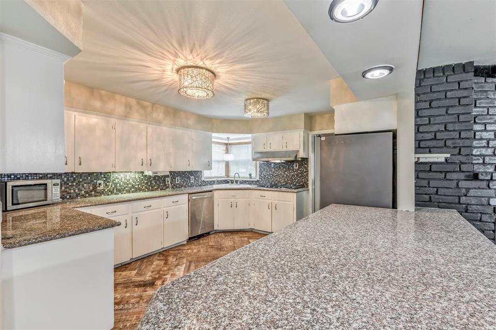 5108 Goose Creek Drive, Baytown, Texas image 10