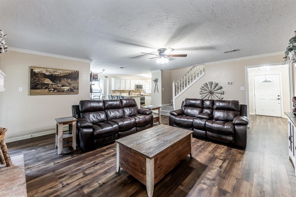 1430 River Oaks Drive, Huntsville, Texas image 3