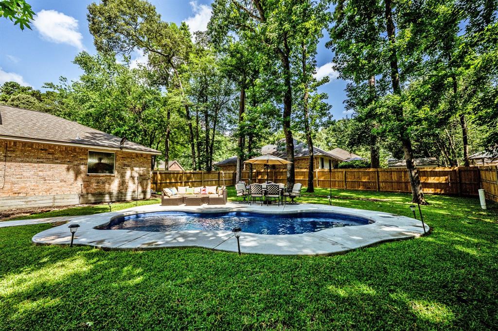 1430 River Oaks Drive, Huntsville, Texas image 28