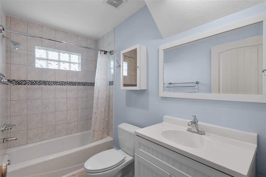 2564 E Bayshore Drive, San Leon, Texas image 35