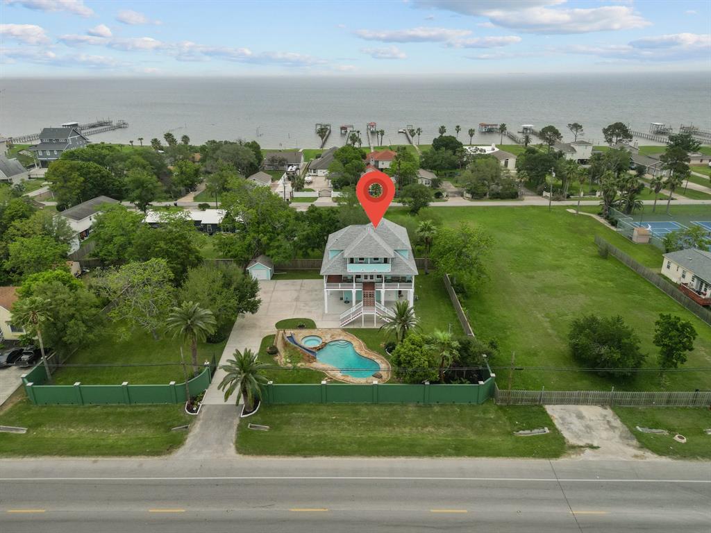 2564 E Bayshore Drive, San Leon, Texas image 4