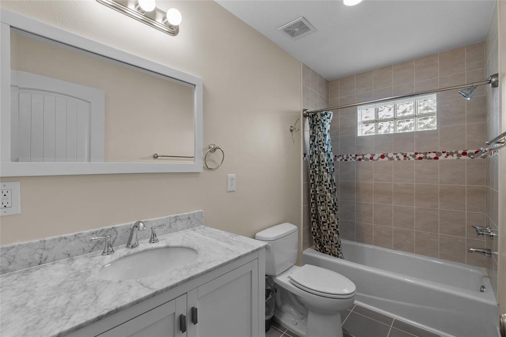 2564 E Bayshore Drive, San Leon, Texas image 31