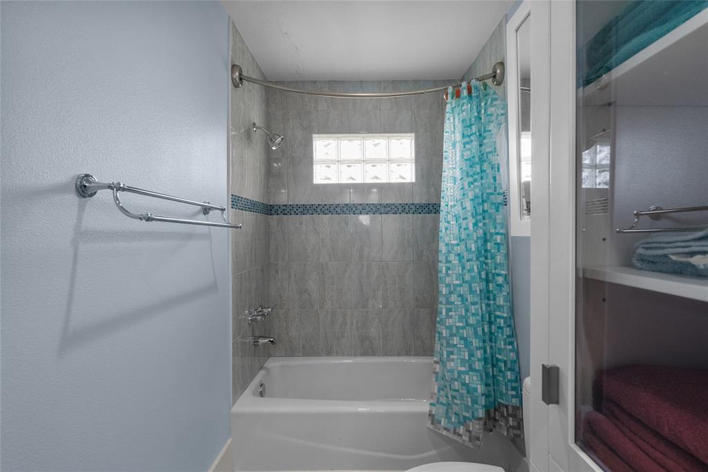 2564 E Bayshore Drive, San Leon, Texas image 37