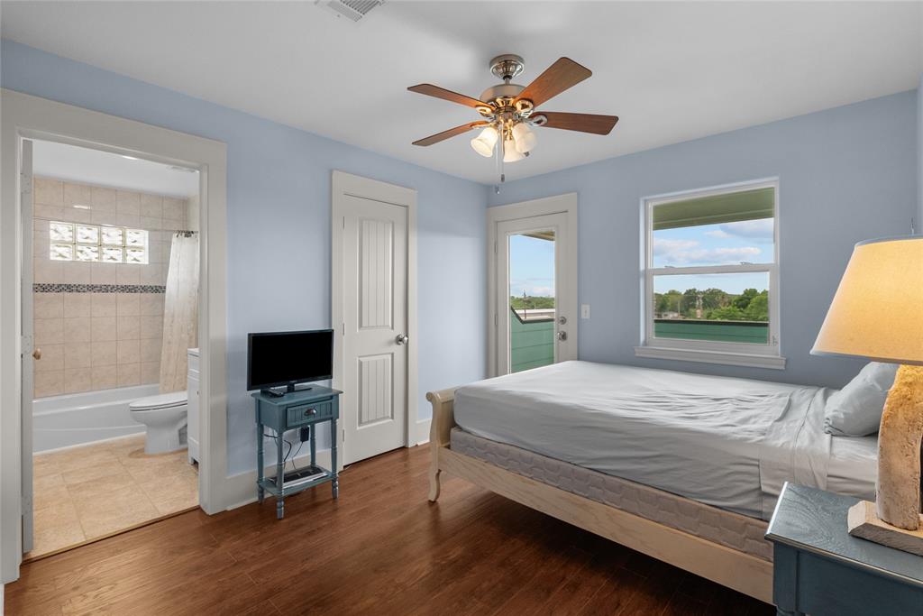 2564 E Bayshore Drive, San Leon, Texas image 32
