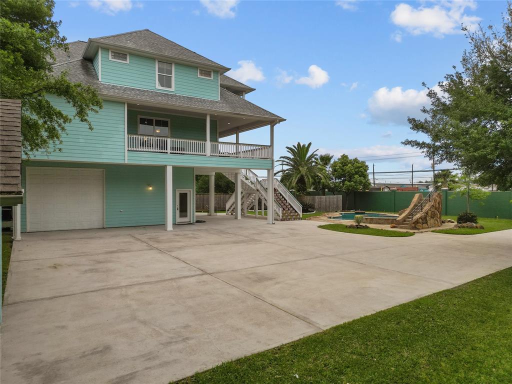 2564 E Bayshore Drive, San Leon, Texas image 8