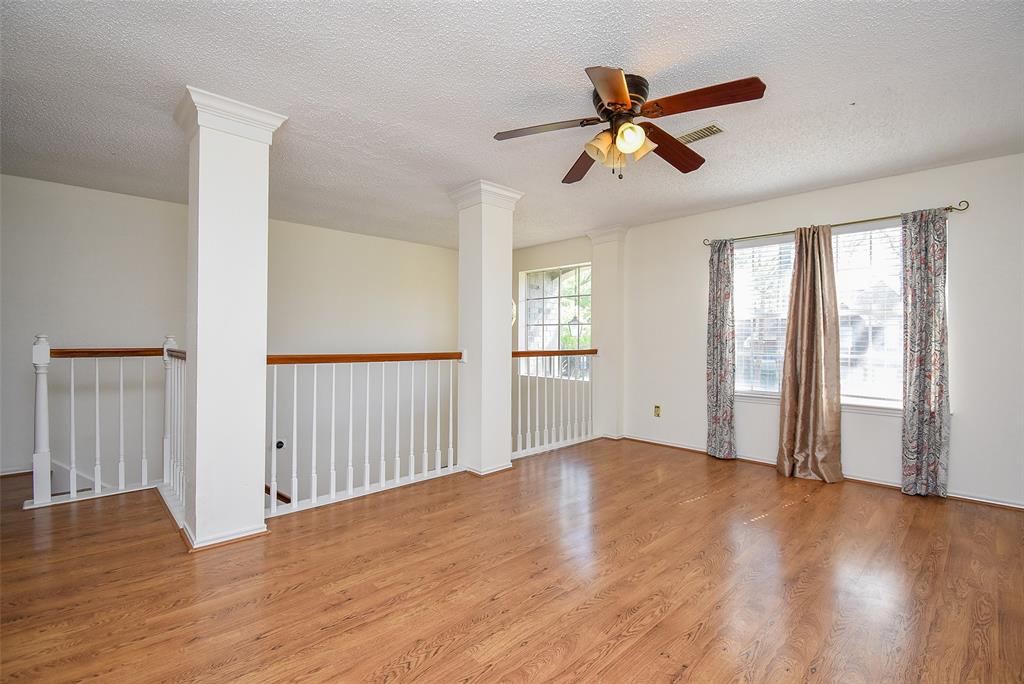 1207 Green Knoll Drive, Sugar Land, Texas image 15