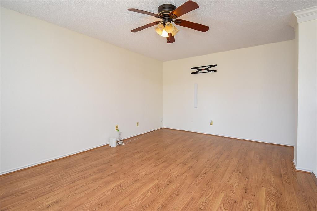1207 Green Knoll Drive, Sugar Land, Texas image 17