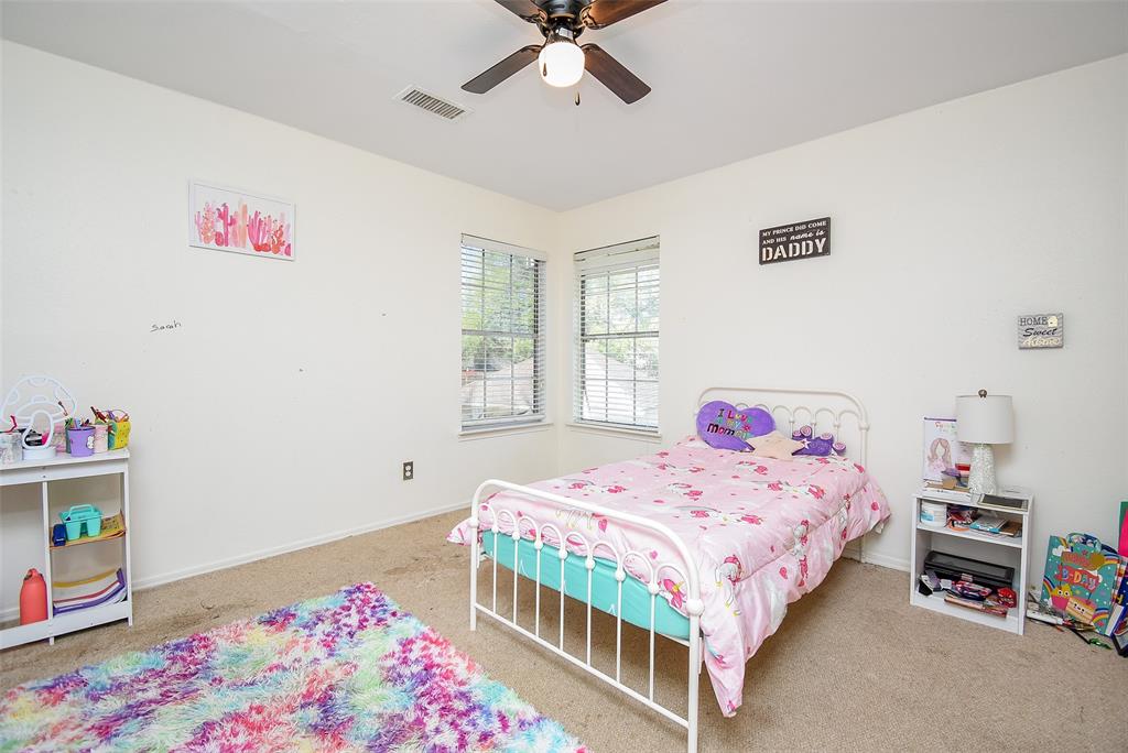 1207 Green Knoll Drive, Sugar Land, Texas image 24