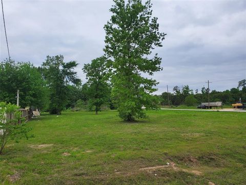 Photo of 24 County Road 3555, Cleveland, TX 77327 (MLS # 5331713)