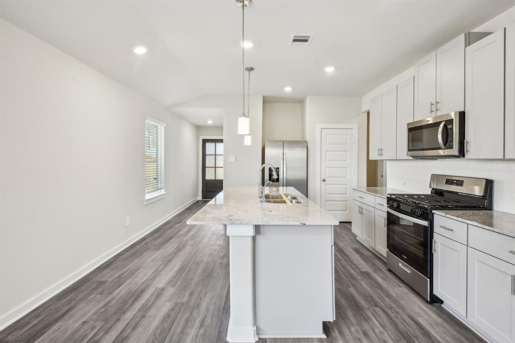 16988 Juniper Blossom Bend, Conroe, Texas image 6