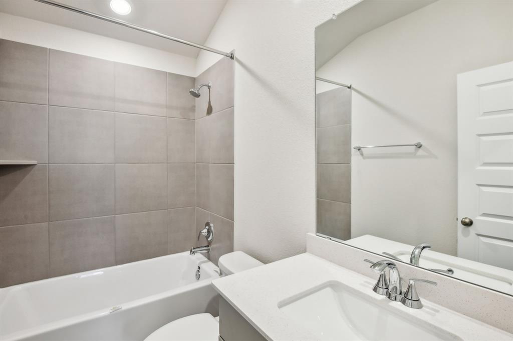 16988 Juniper Blossom Bend, Conroe, Texas image 32
