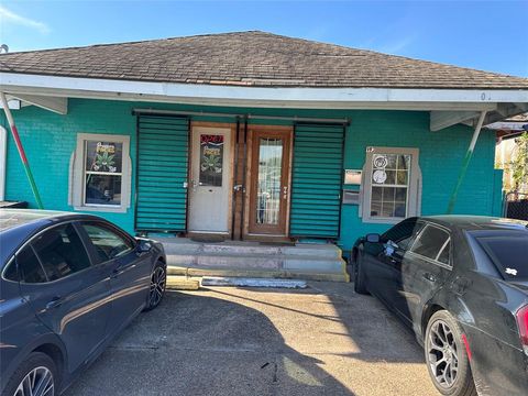304 Lockwood Drive Houston TX 77011
