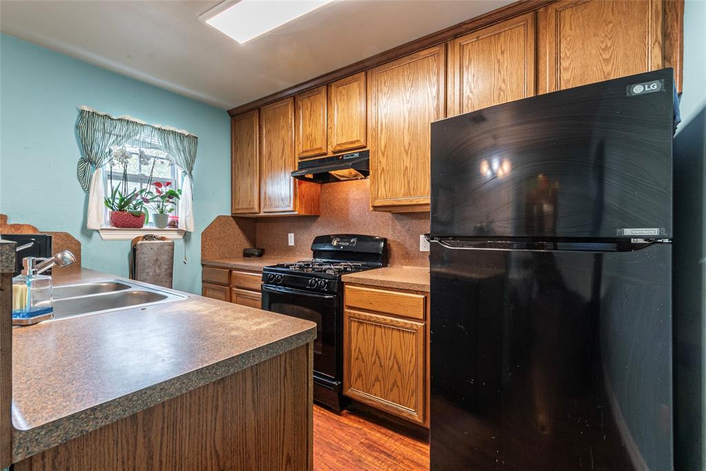 4721 Heron Street, Hitchcock, Texas image 4