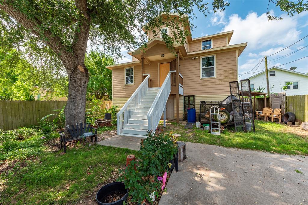 4721 Heron Street, Hitchcock, Texas image 1