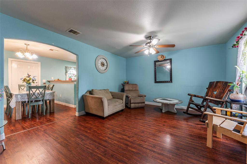 4721 Heron Street, Hitchcock, Texas image 9