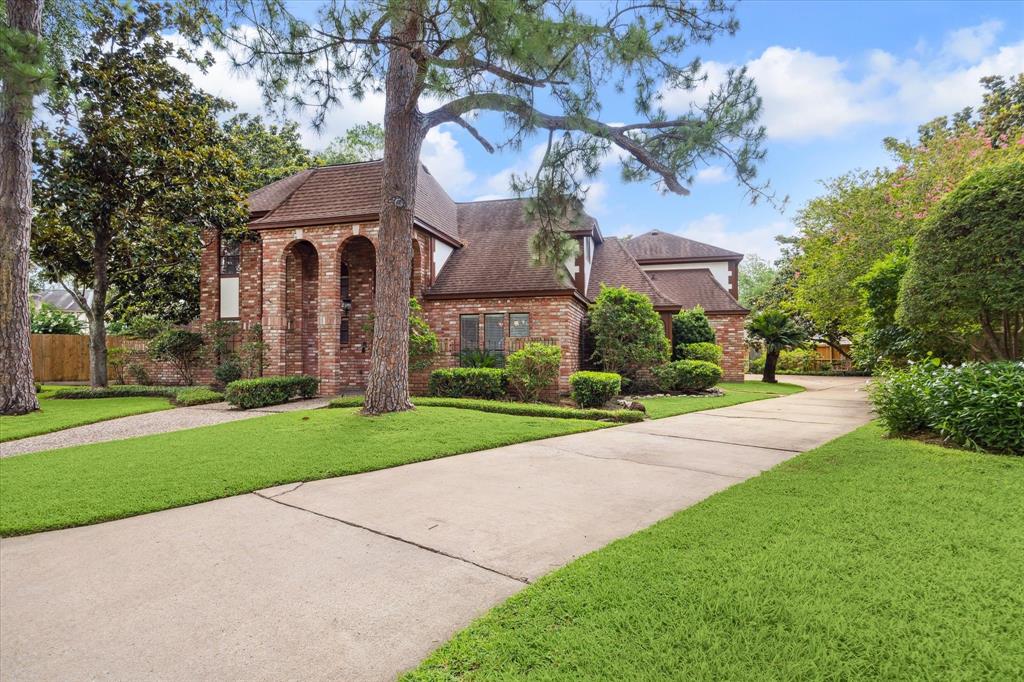 20607 Shillington Court