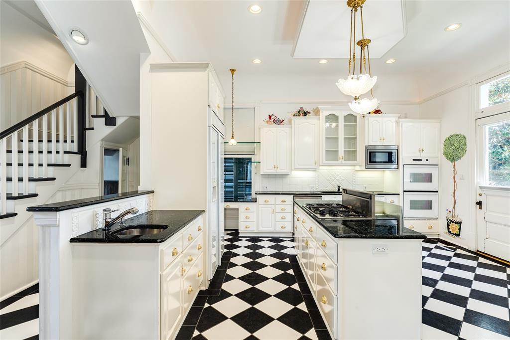 1428 Ball, Galveston, Texas image 16