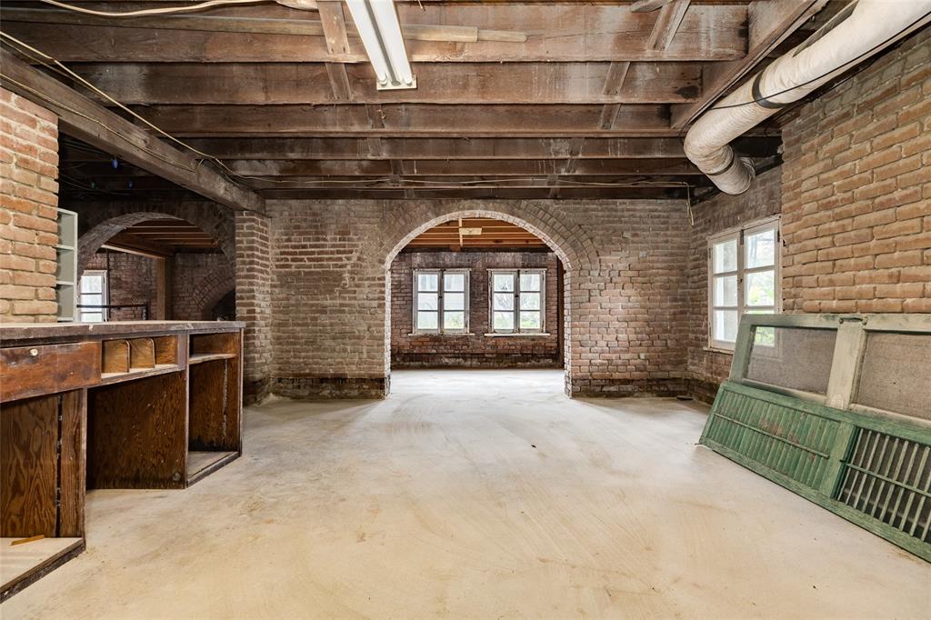1428 Ball, Galveston, Texas image 39