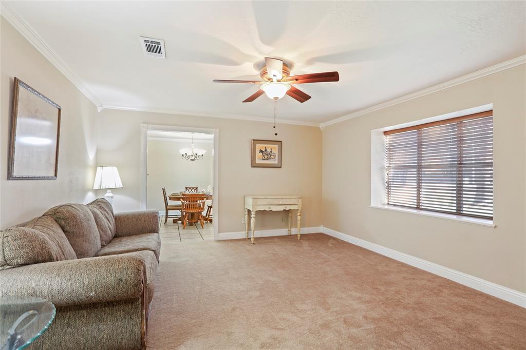 1015 Southern Hills