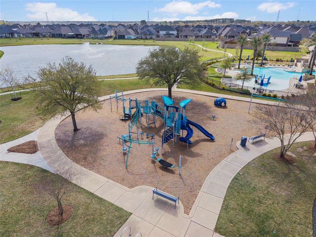 19803 Blue Roan Drive, Tomball, Texas image 39