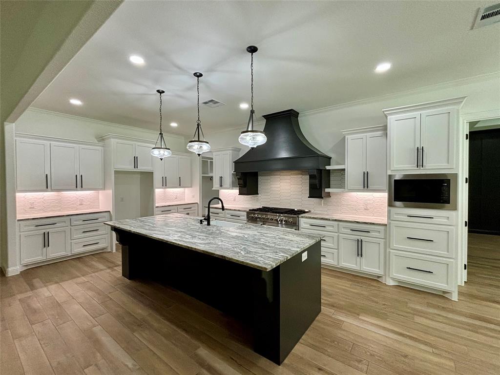 169 Sky Oak Lane, Huntsville, Texas image 3