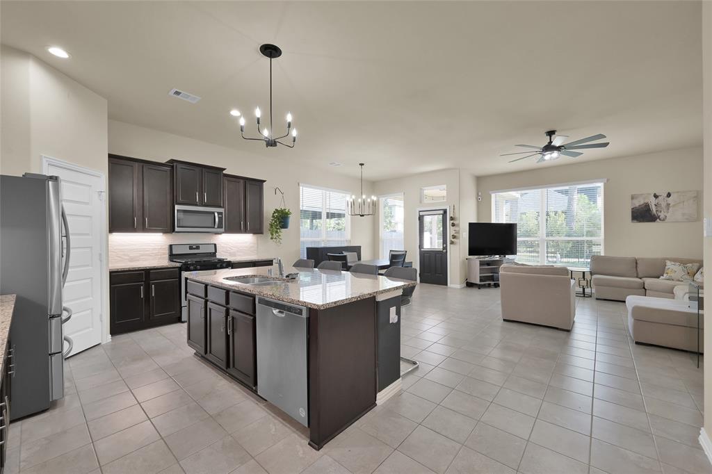 40519 Goldeneye Place, Magnolia, Texas image 6