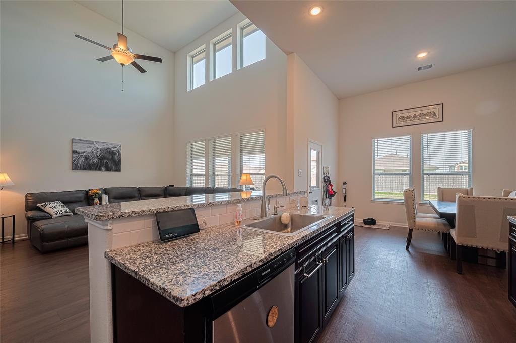 308 Morning Dove Trail, Sealy, Texas image 15
