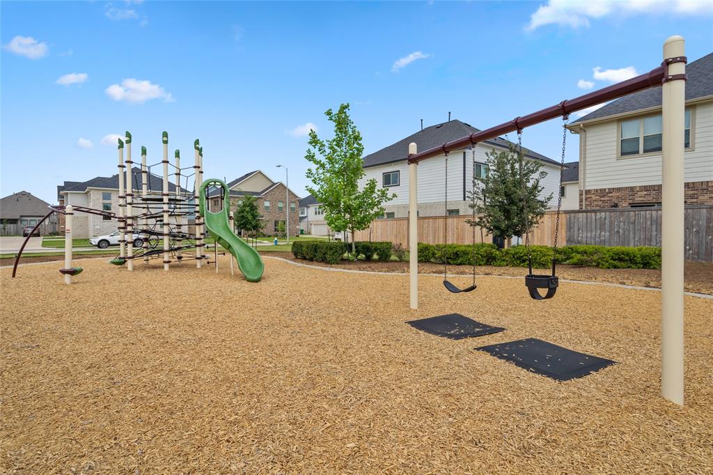 17214 Broadleaf Oak Drive, Hockley, Texas image 30