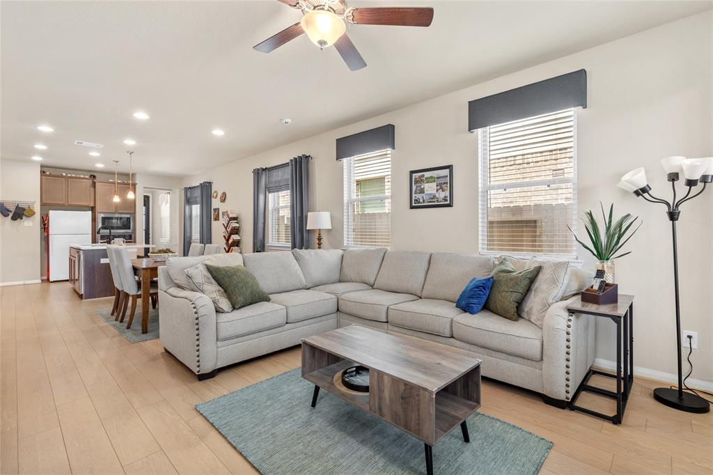 17214 Broadleaf Oak Drive, Hockley, Texas image 14