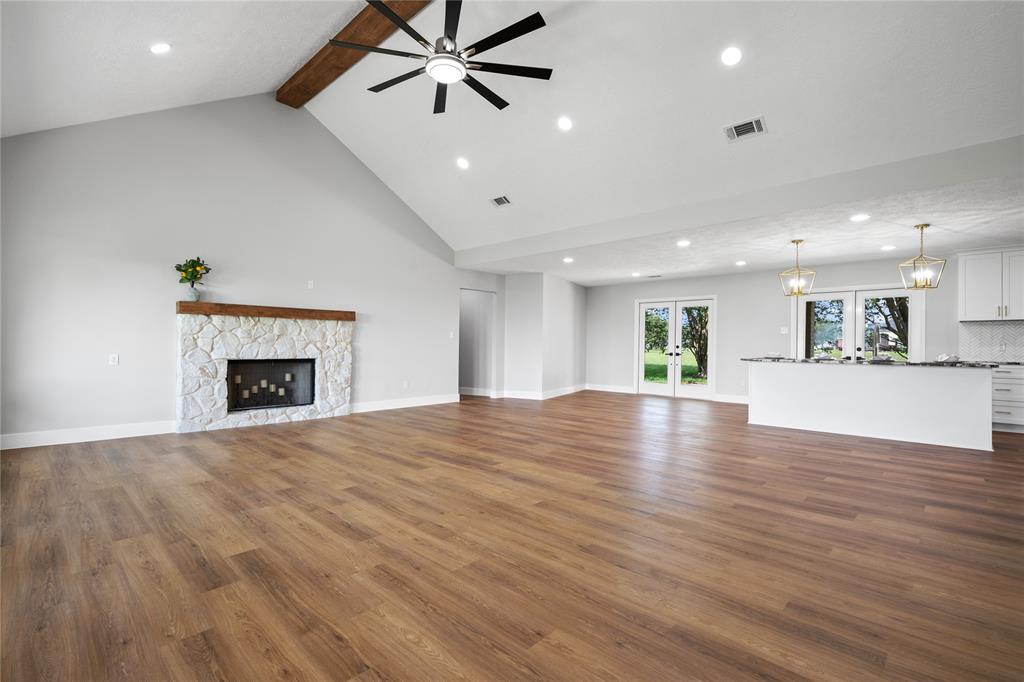 9035 North Point Drive, Beach City, Texas image 19