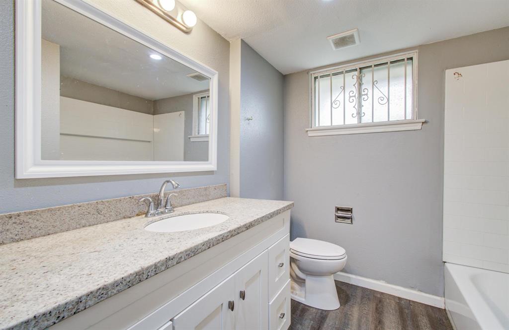 9502 Kell Circle, Houston, Texas image 25