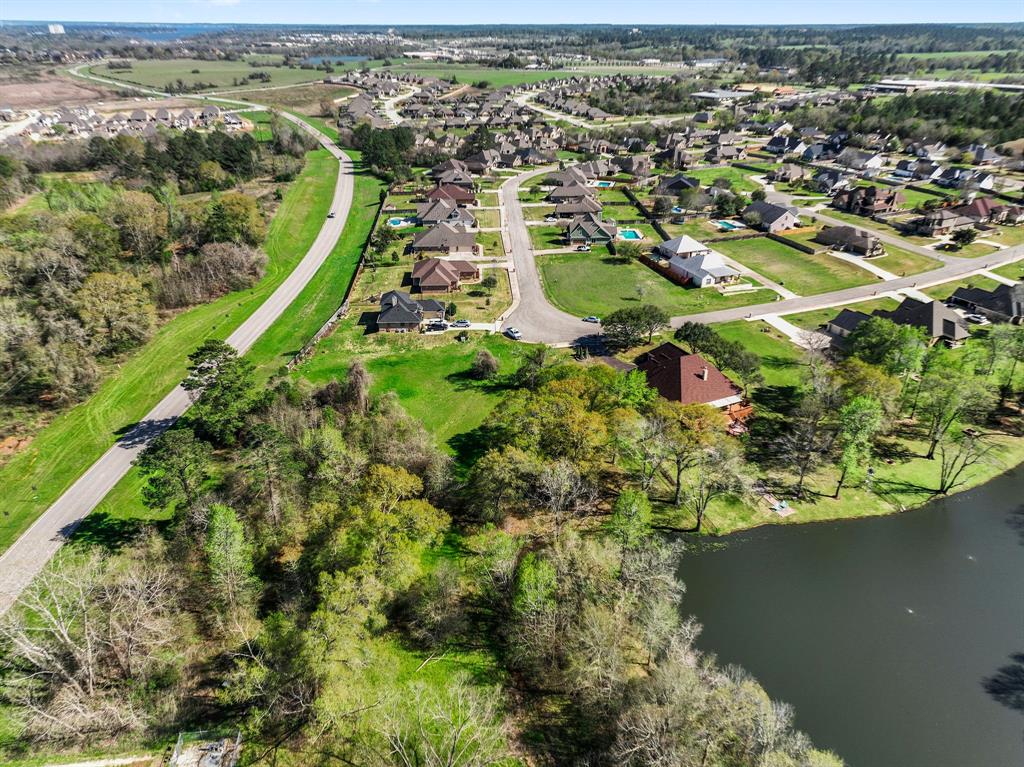138 Harley Drive, Montgomery, Texas image 3