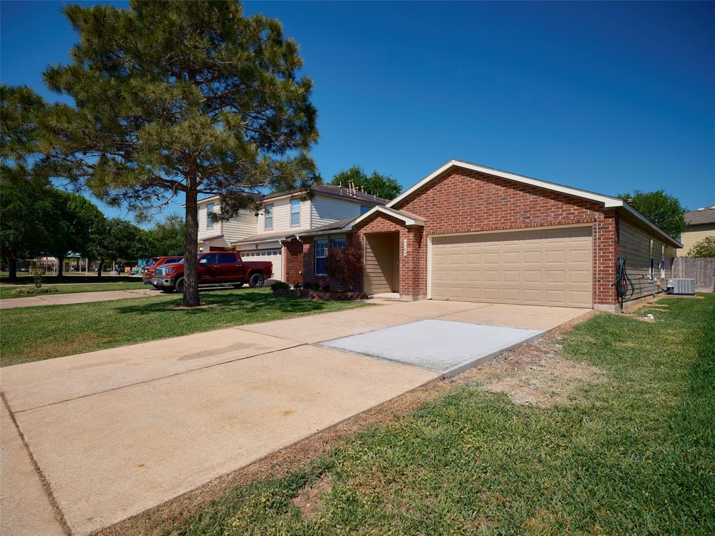 1122 Cotton Gum Lane, Rosenberg, Texas image 2