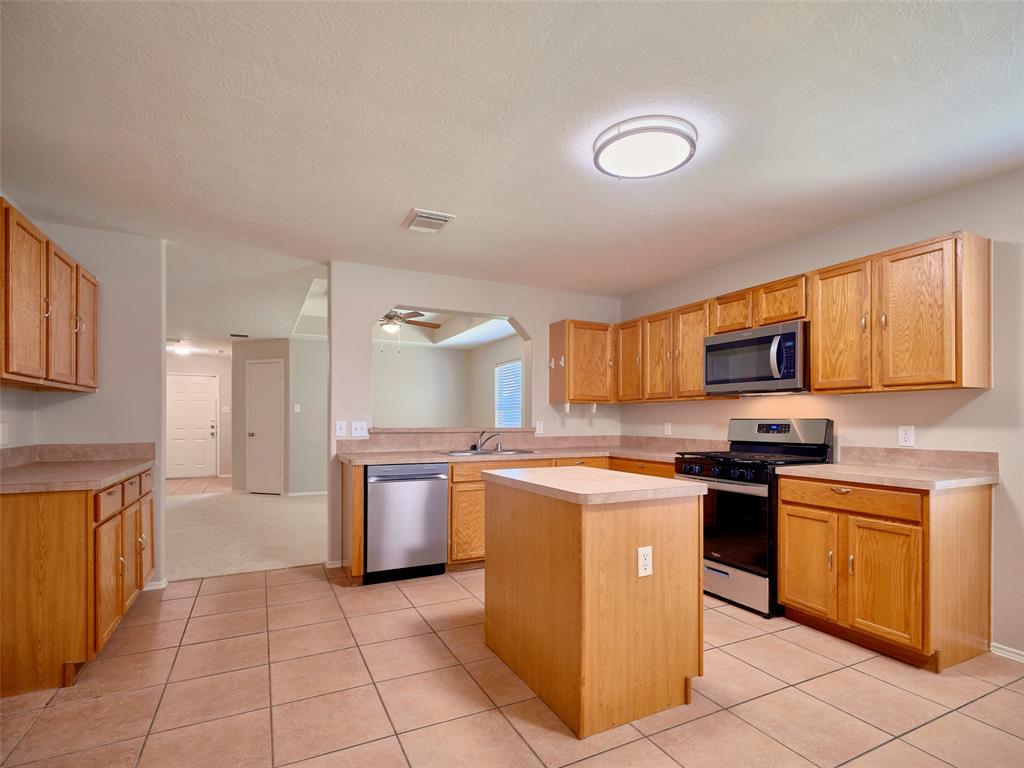 1122 Cotton Gum Lane, Rosenberg, Texas image 16