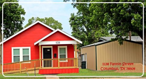 Single Family Residence in Columbus TX 1138 Fannin Street.jpg