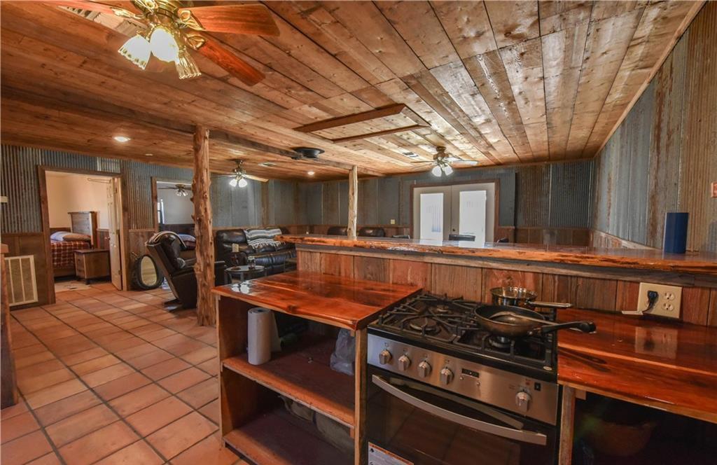 12200 Winn Road, Franklin, Texas image 8