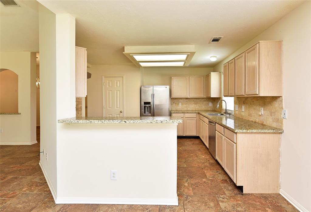 17023 Canterbury Green Lane, Sugar Land, Texas image 10