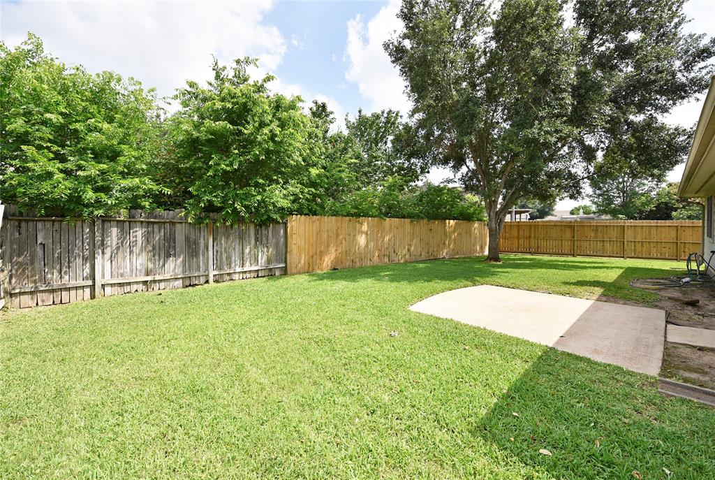 17023 Canterbury Green Lane, Sugar Land, Texas image 26