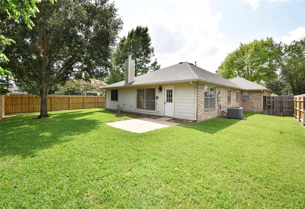 17023 Canterbury Green Lane, Sugar Land, Texas image 27