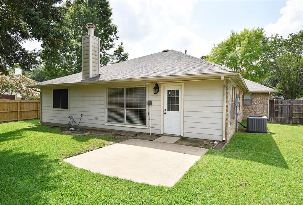 17023 Canterbury Green Lane, Sugar Land, Texas image 28