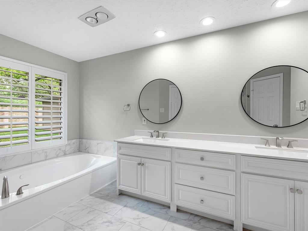 3022 Coachlight Lane, Sugar Land, Texas image 20