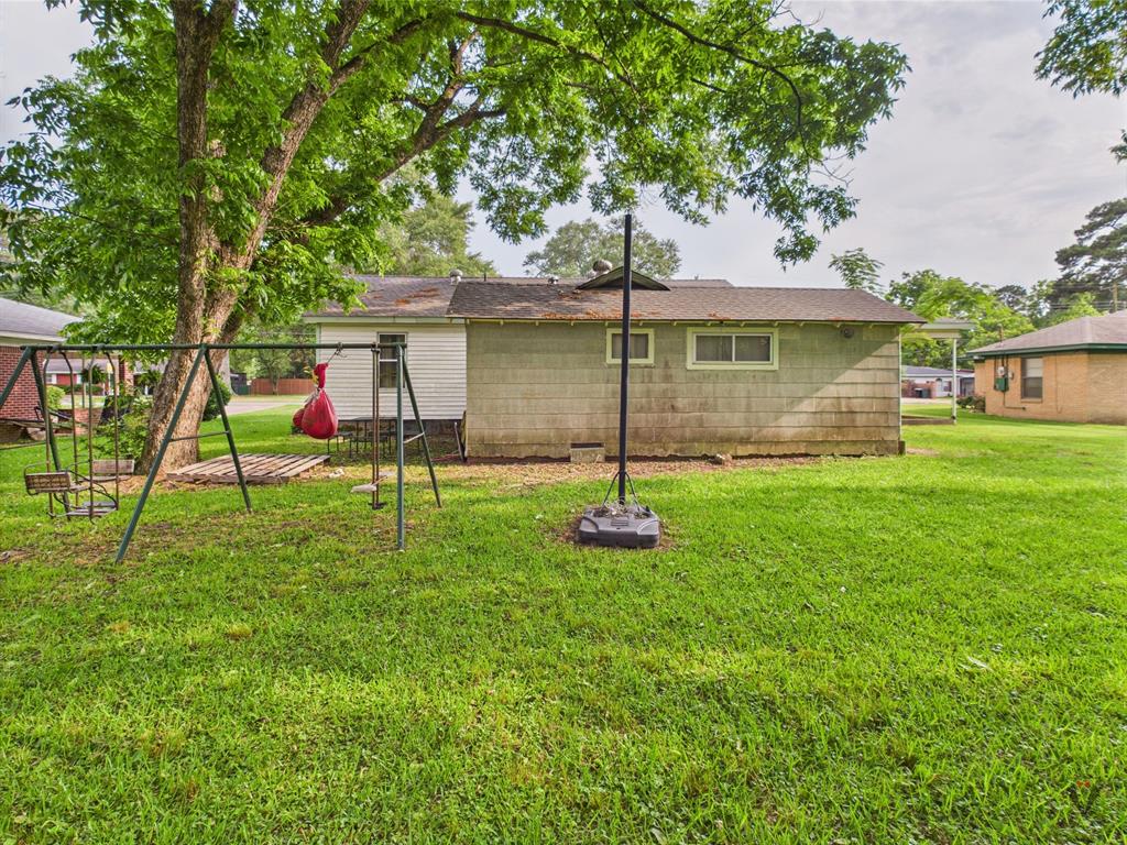 411 W Harrison Street, Jefferson, Texas image 3